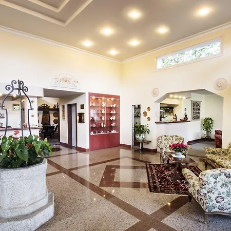 Lido La Perla Nera 호텔 스트레사