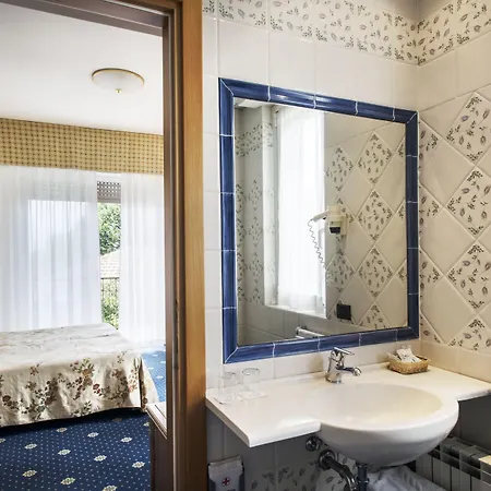 Lido La Perla Nera 3* Stresa