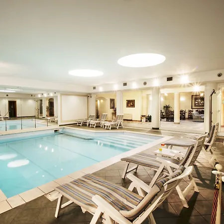 Lido La Perla Nera 3* ستريزا