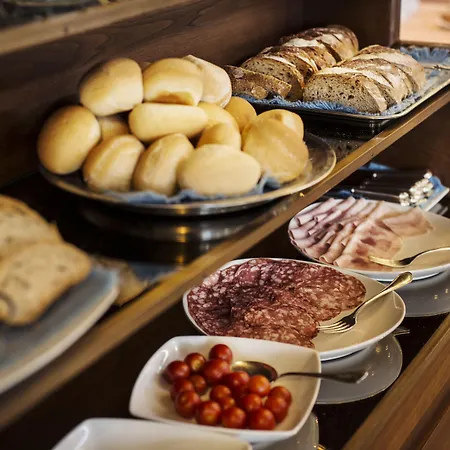 Lido La Perla Nera 3*