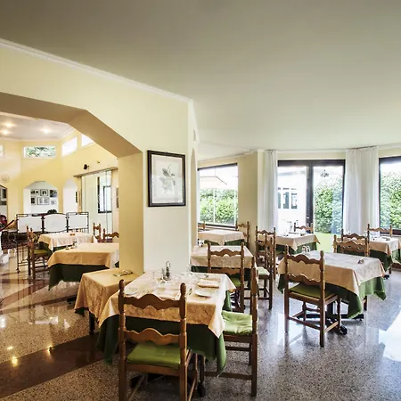 Hotel Lido La Perla Nera 3*