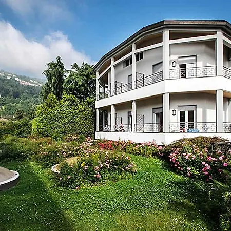 Lido La Perla Nera 3* Stresa