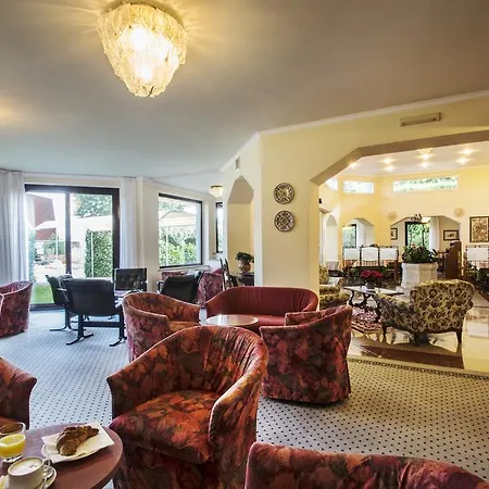 Lido La Perla Nera 스트레사