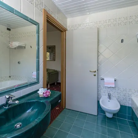 Szálloda Lido La Perla Nera 3*