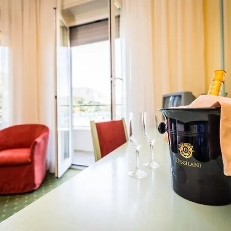 Lido La Perla Nera 스트레사