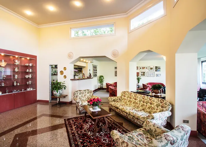 Отель Lido La Perla Nera Стреза