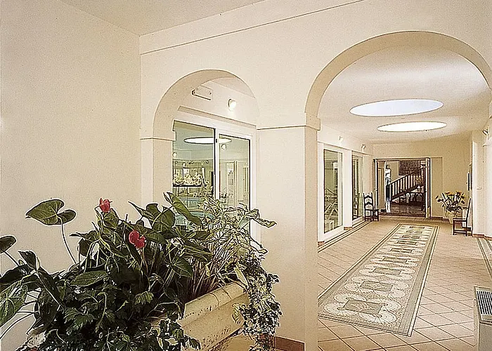 Hotel Lido La Perla Nera 3*