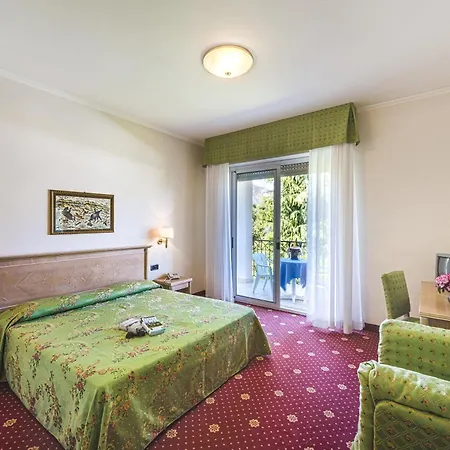 Lido La Perla Nera Hotel 3*