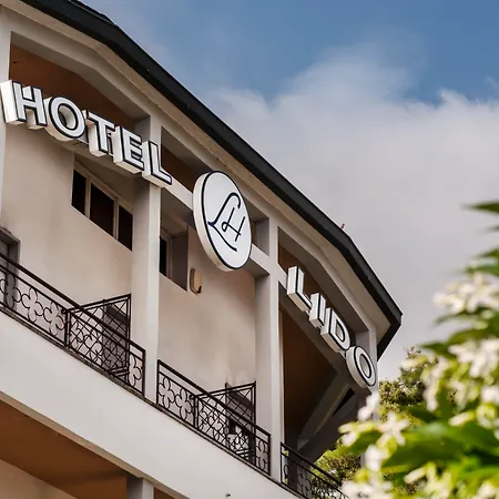 Lido La Perla Nera מלון 3*