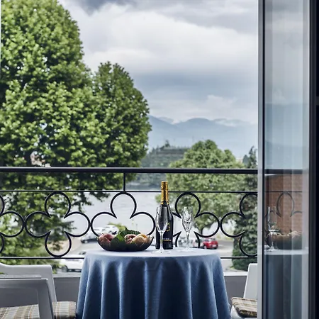 Lido La Perla Nera מלון 3*